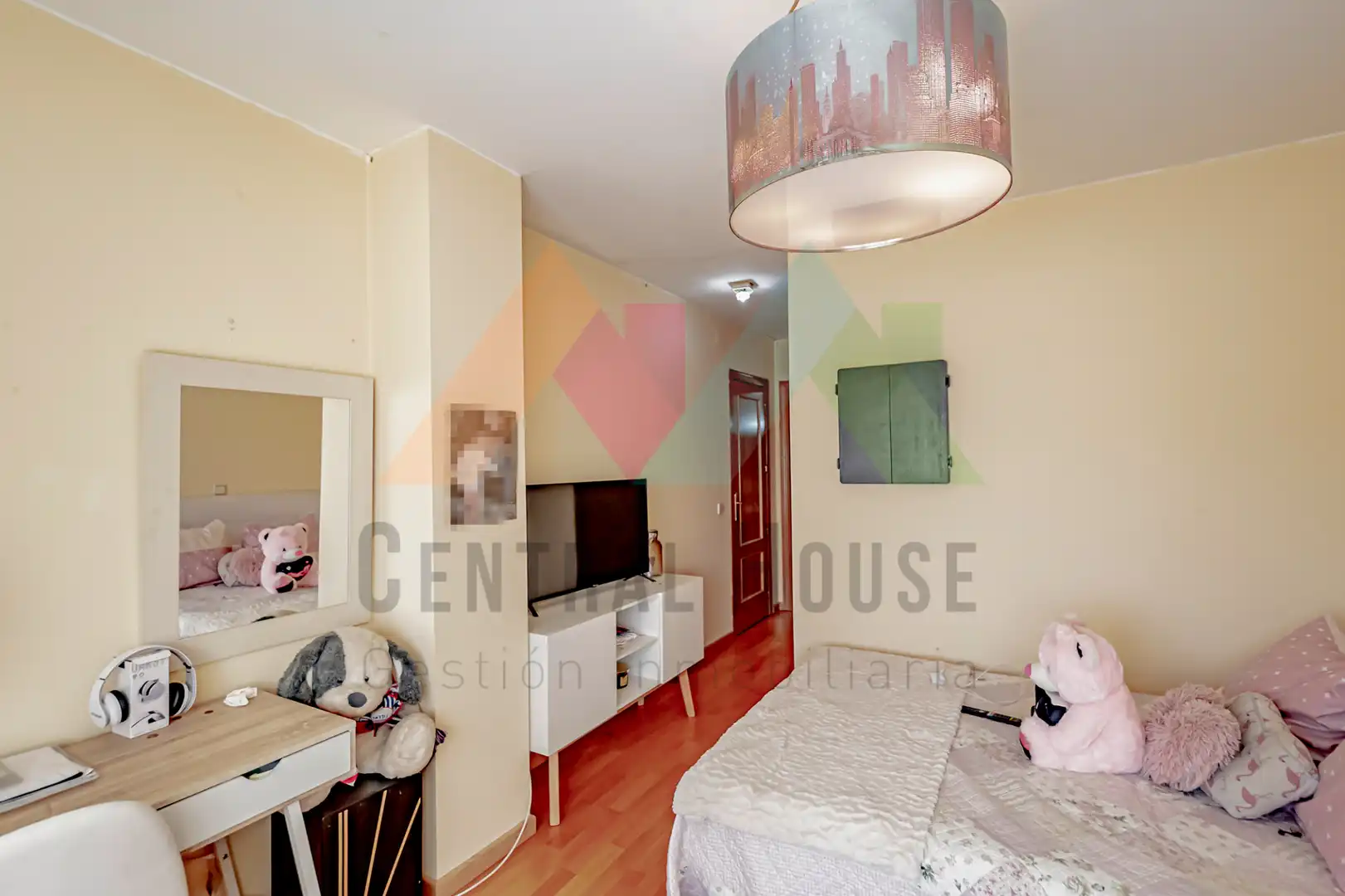 Habitación de Casa adosada en venta en Guadalajara con Aire acondicionado, Calefacción y Jardín privado