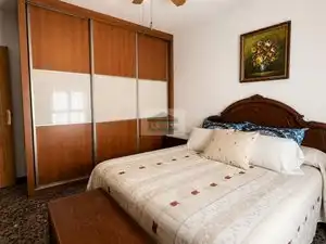 Habitación de Casa adosada en venta en Vegas del Genil con Aire acondicionado, Calefacción y Jardín privado