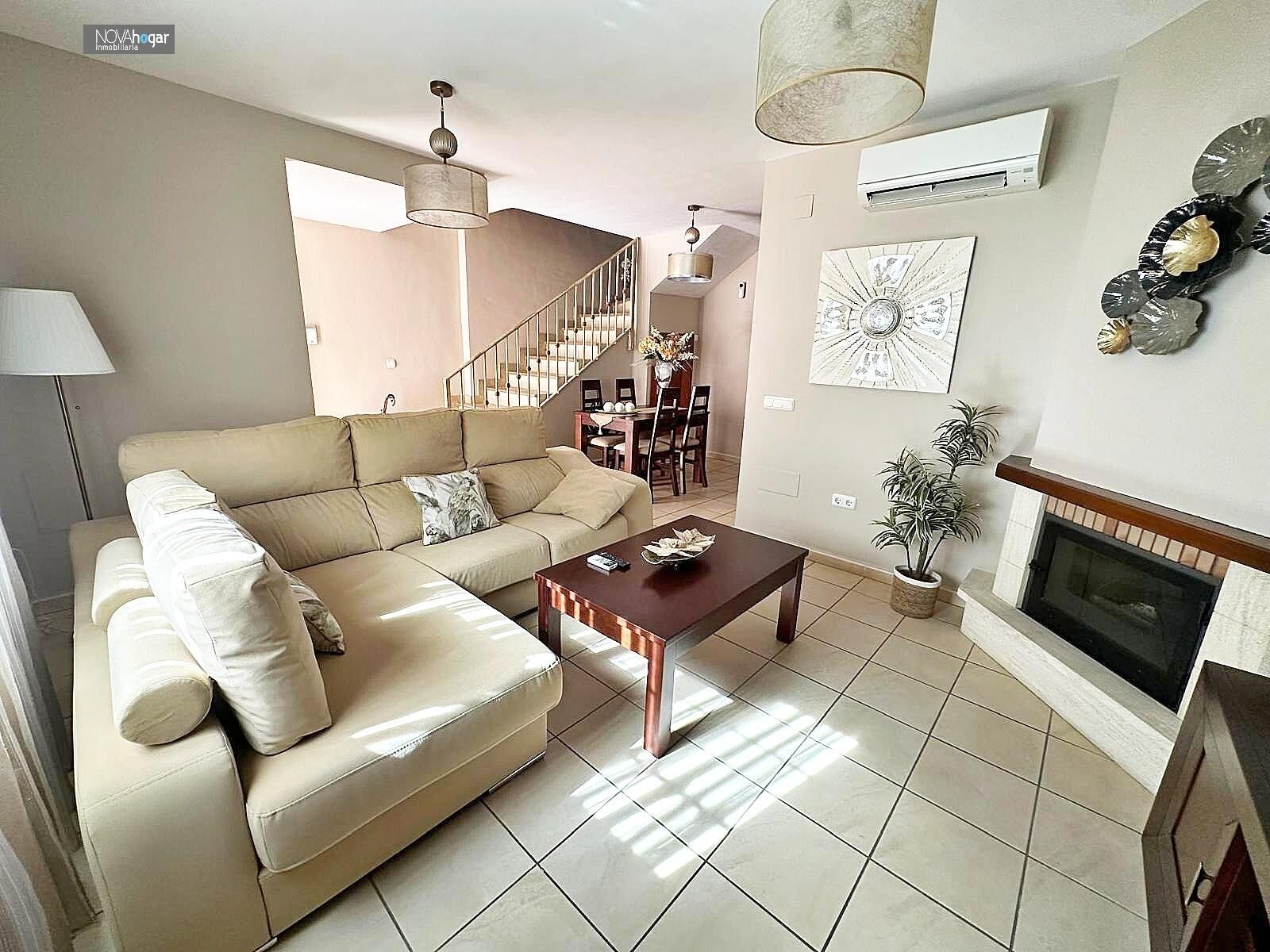 Living room of Single-family semi-detached for sale in Pizarra  with Heating and Terrace