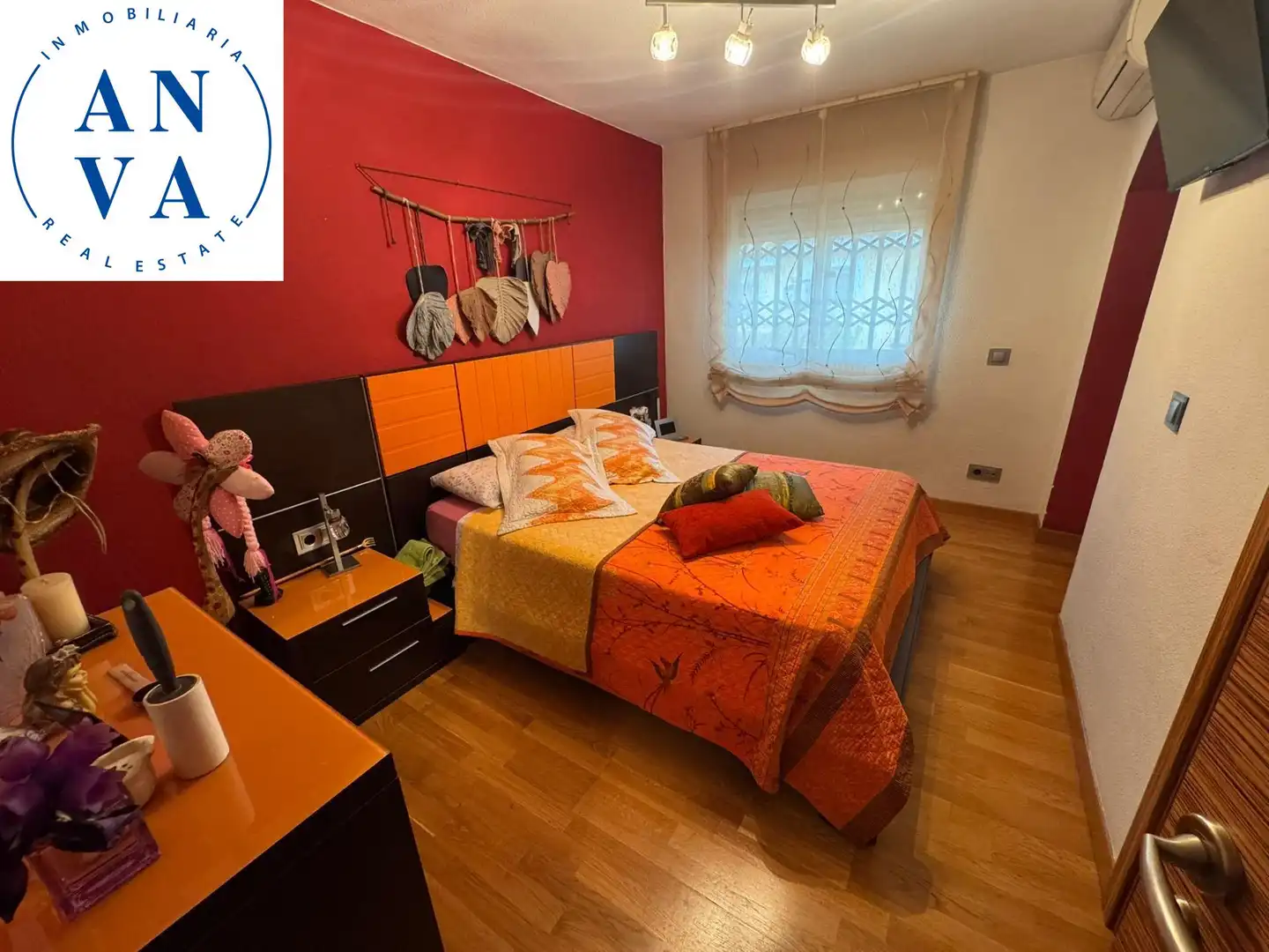 Schlafzimmer von Haus oder Chalet zum Verkauf in Sant Joan d'Alacant mit Klimaanlage, Privatgarten und Abstellraum
