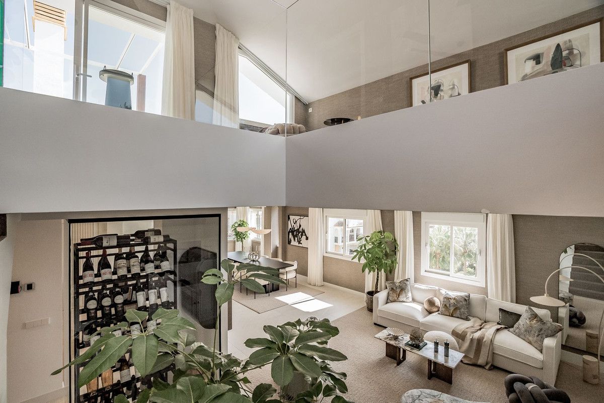 Living room of Duplex for sale in Marbella  with Air Conditioner, Furnished and Balcony