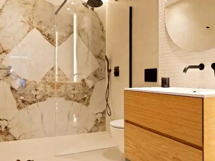 Baño de Piso en venta en Valencia con Aire acondicionado, Jardín privado y Amueblado