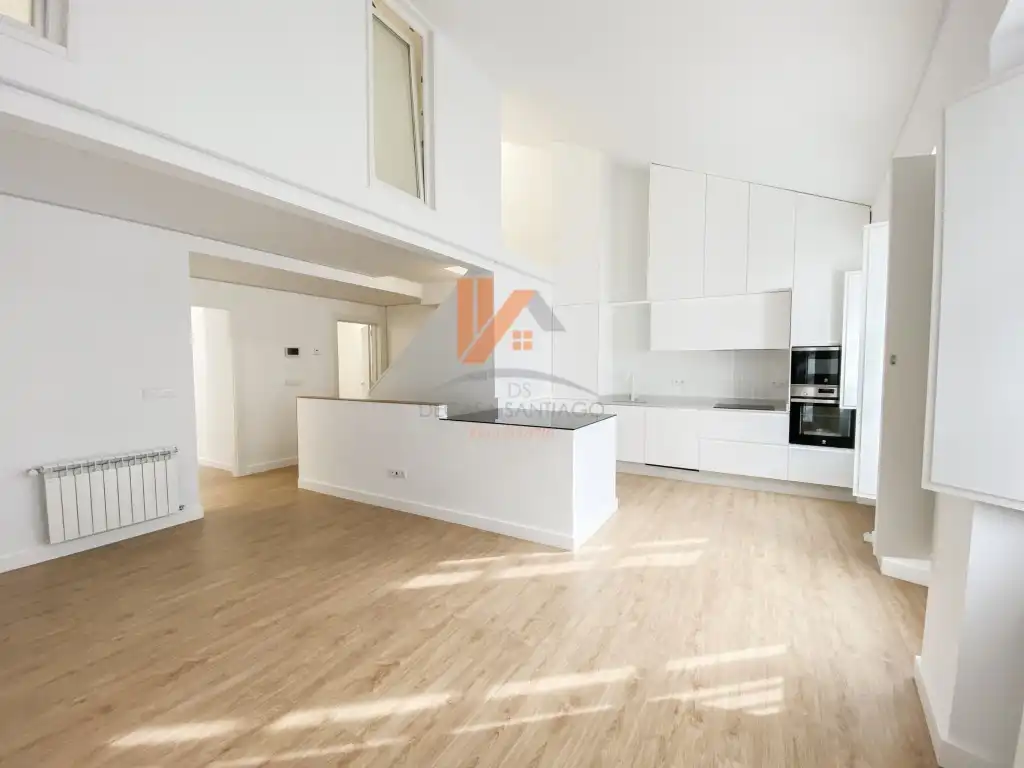 Cocina de Casa adosada en venta en Santiago de Compostela  con Balcón