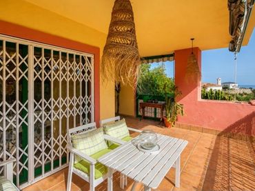 Apartment with pool for sale in urbanizacion la veguilla 2