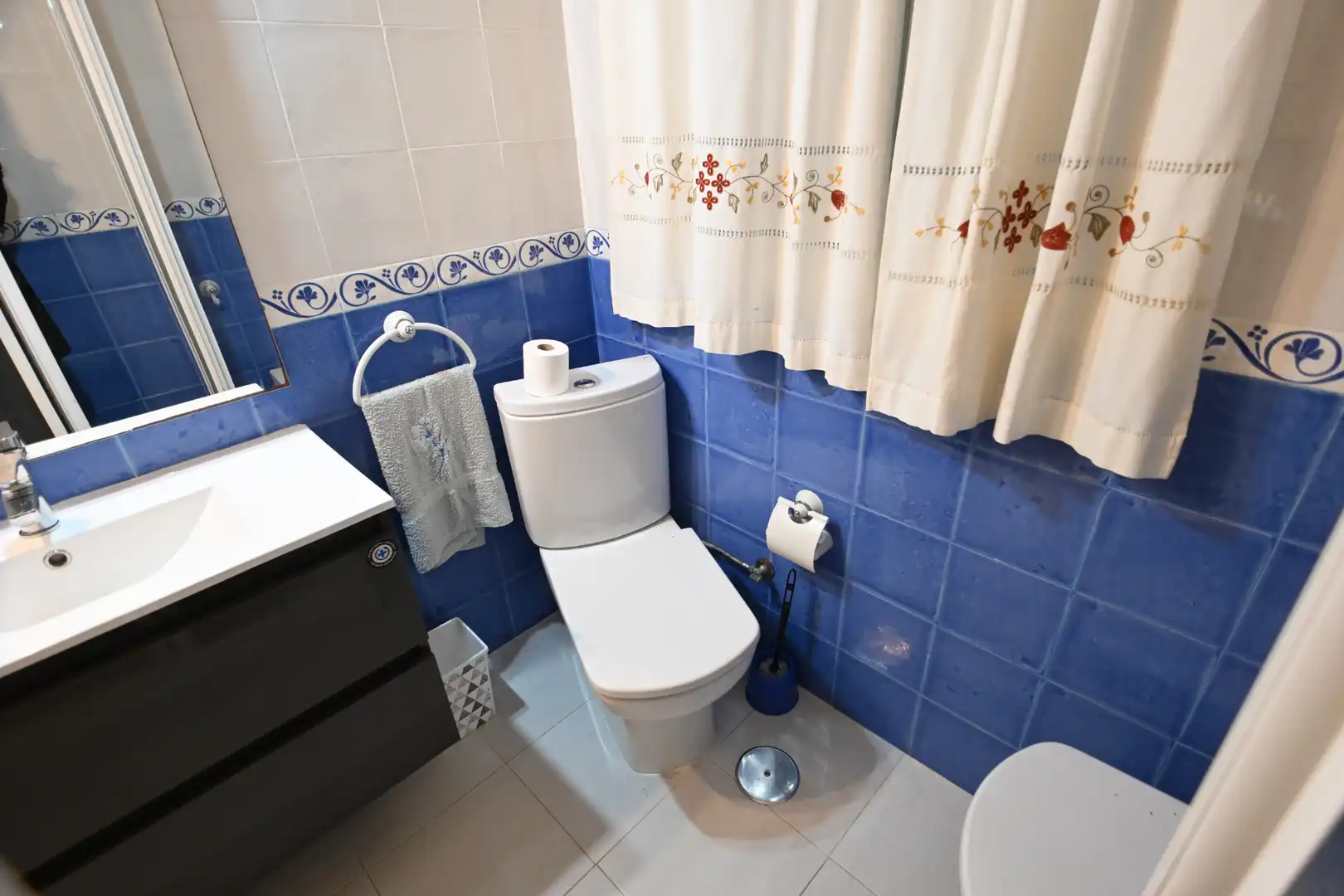 Bany de Apartament en venda en Torrenueva Costa, Granada