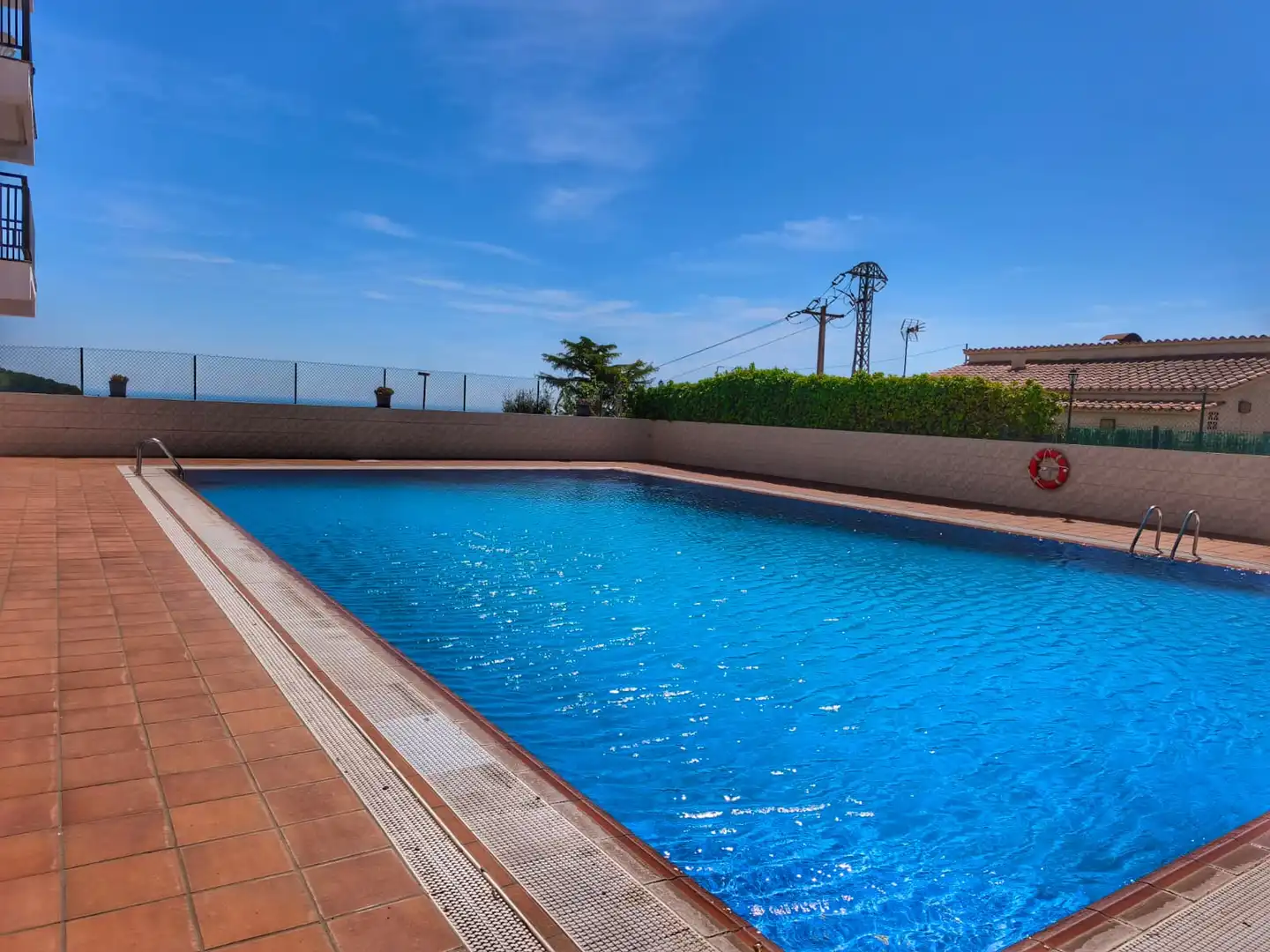 Schwimmbecken von Wohnung zum Verkauf in Lloret de Mar mit Heizung, Privatgarten und Terrasse