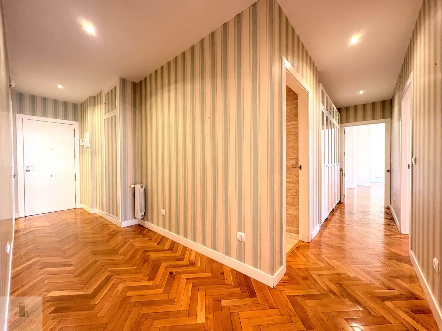 Flat for rent in Badajoz  with Air Conditioner and Heating