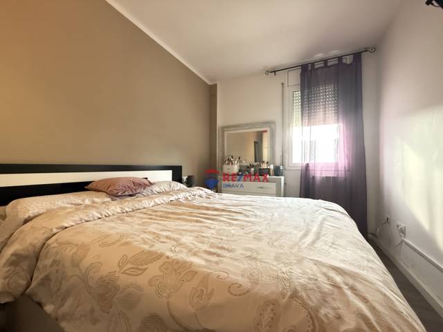 Piso en Venta en La Jonquera - CL ROC DE MIRADONES en La Jonquera