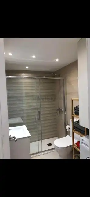 Bathroom of Flat for rent in Benalmádena  with Air Conditioner, Terrace and Furnished