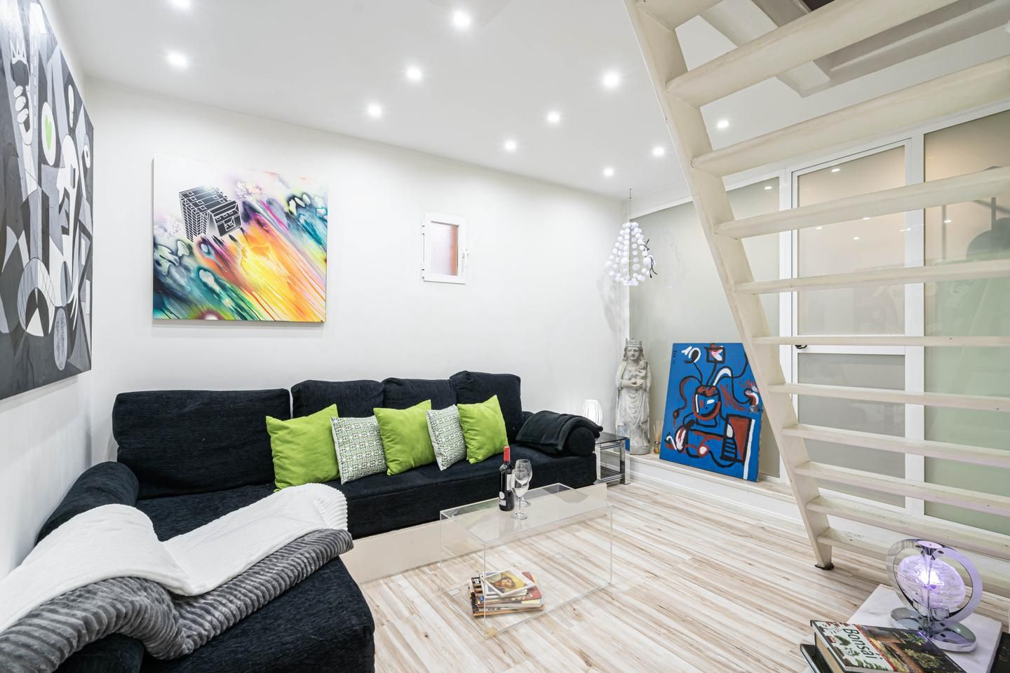 Sala d'estar de Planta baixa de lloguer en  Madrid Capital amb Aire condicionat, Moblat i Internet