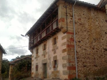 Casa rustica con giardino in vendita a Mayor