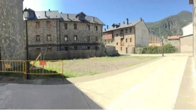 Terreno residencial en Venta en Calle Mediodía en Villanúa