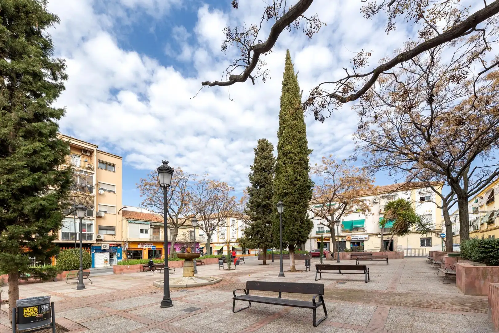 Außenansicht von Geschaftsraum zum Verkauf in Granada