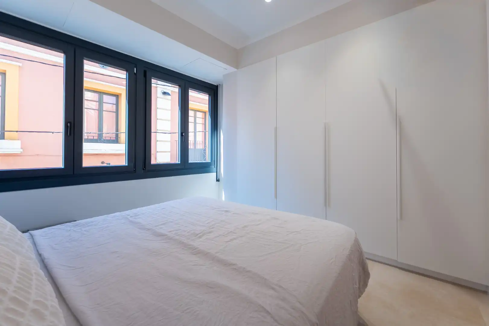 Dormitori de Casa adosada en venda en Figueres amb Terrassa, Moblat i Forn