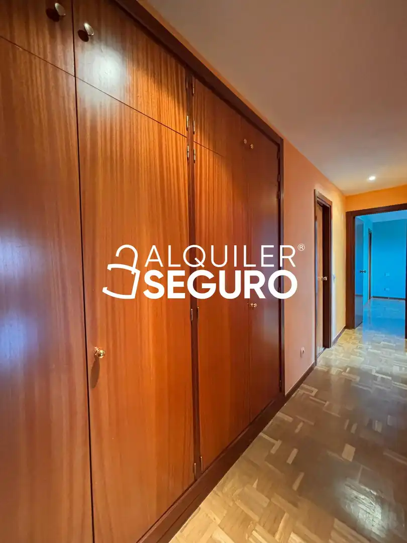Flat for rent in Madrid  with Heating and Terrace