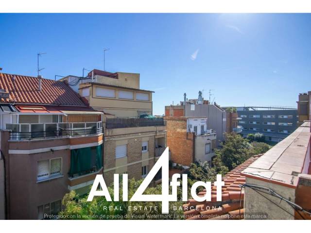 Piso en Alquiler en Renaixença en El Guinardó