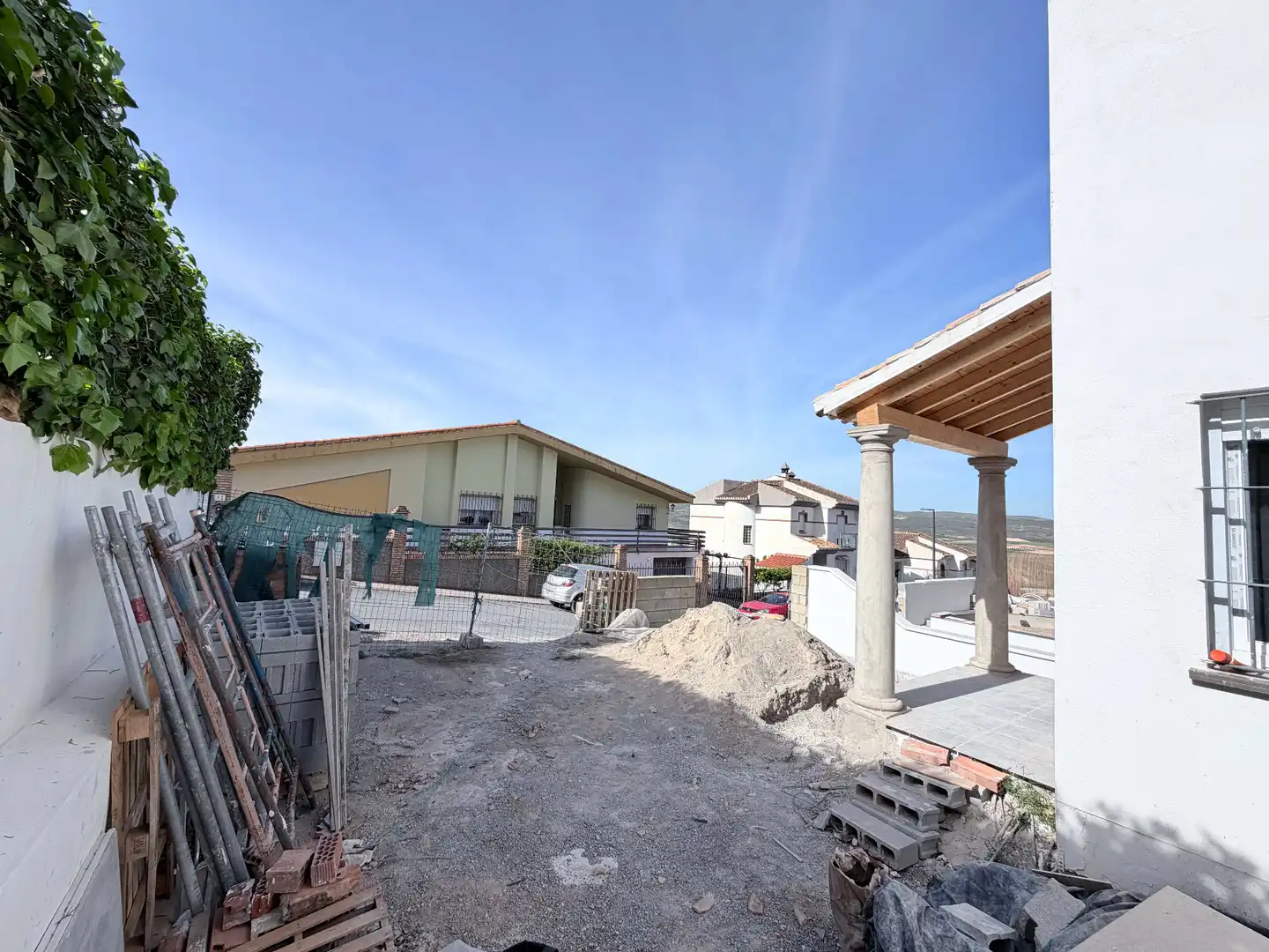 Vista exterior de Casa o xalet en venda en Padul amb Jardí privat, Piscina i Balcó