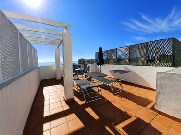 Apartamento con piscina en alquiler en Parque de la Paloma