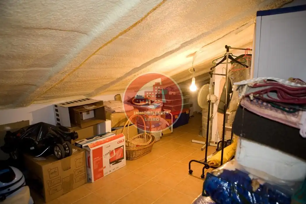 Casa o xalet en venda en Pontevedra Capital  amb Jardí privat, Terrassa i Moblat