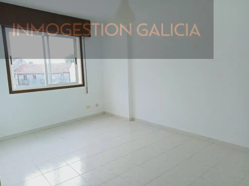 Edificio en venta en Plaza Campo Da Feira, Cerceda