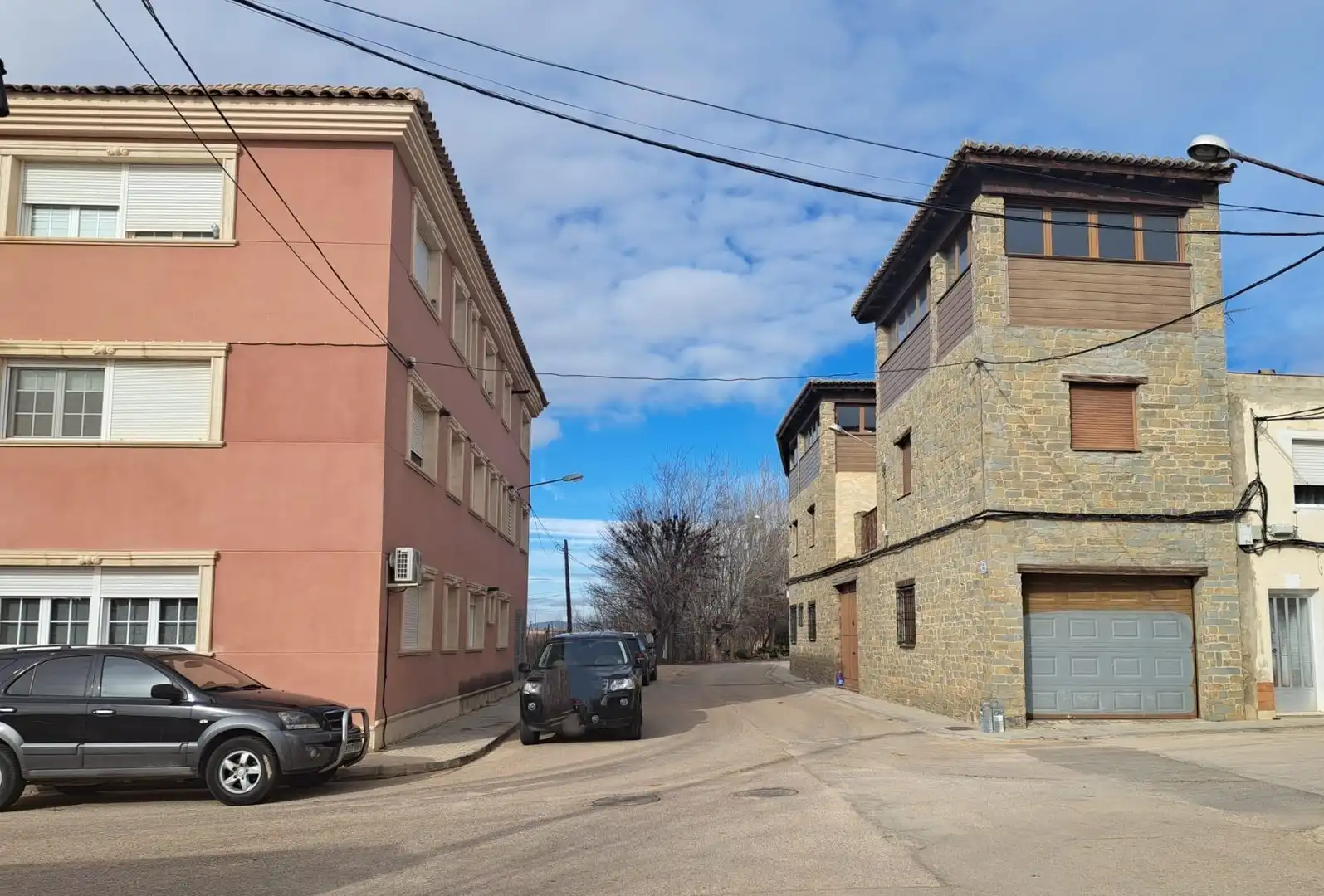 Vista exterior de Casa adosada en venta en Requena con Trastero
