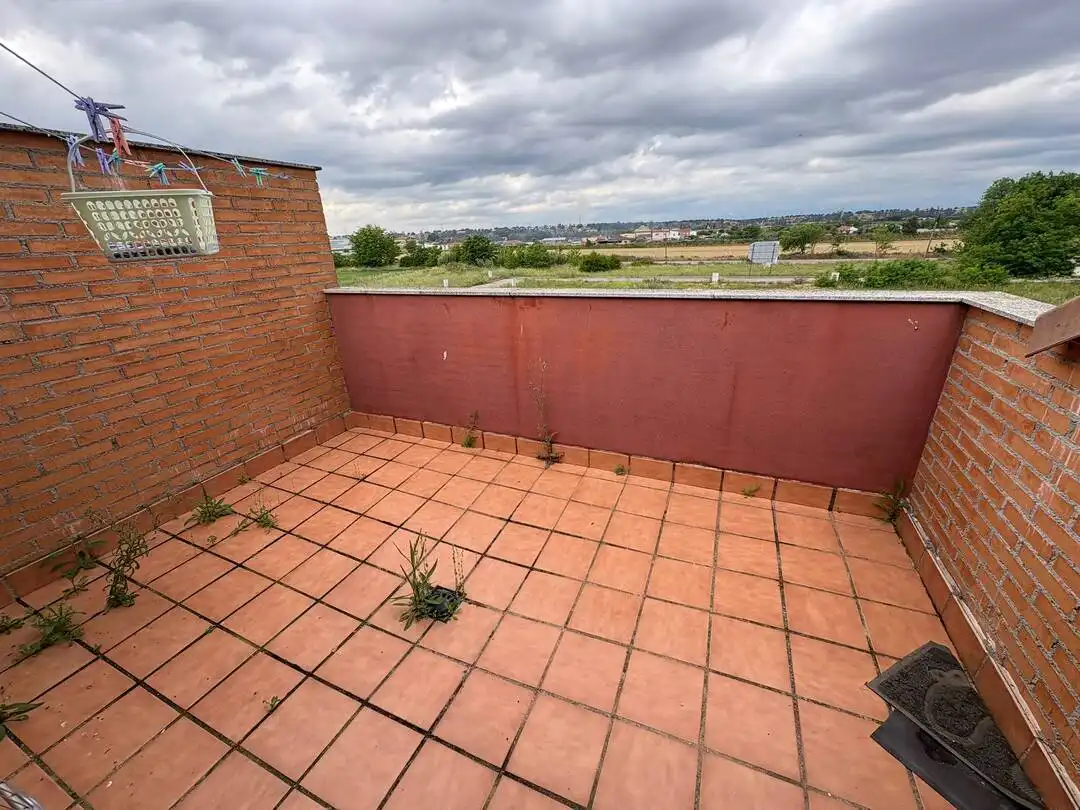 Terrassa de Casa adosada en venda en Calera y Chozas amb Aire condicionat i Calefacció
