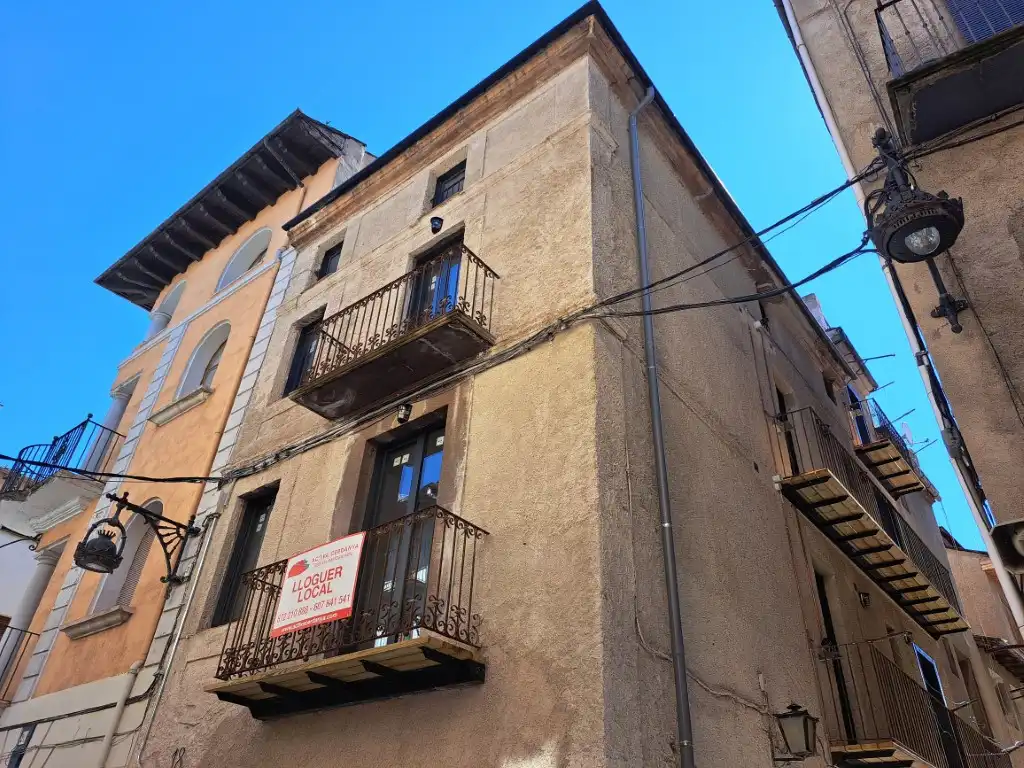 Vista exterior de Apartamento de alquiler en Puigcerdà con Calefacción, Parquet y Horno