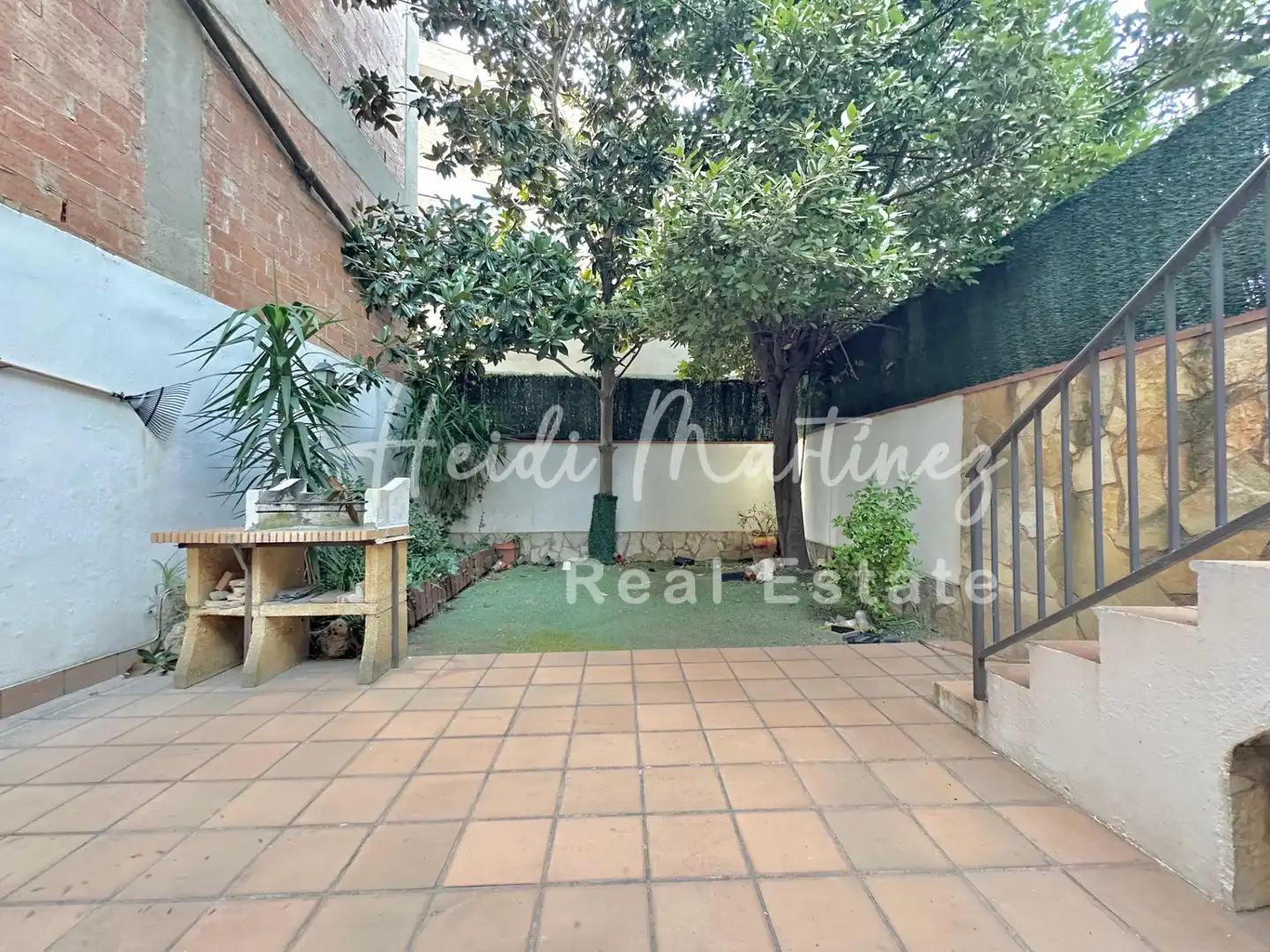 Terrassa de Casa o xalet en venda en Molins de Rei amb Aire condicionat, Calefacció i Jardí privat