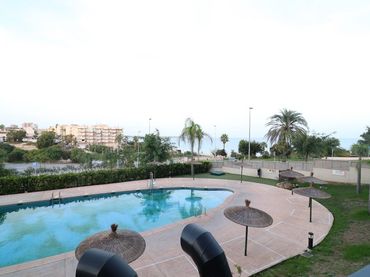 Apartament amb piscina de lloguer a Avenida Holanda