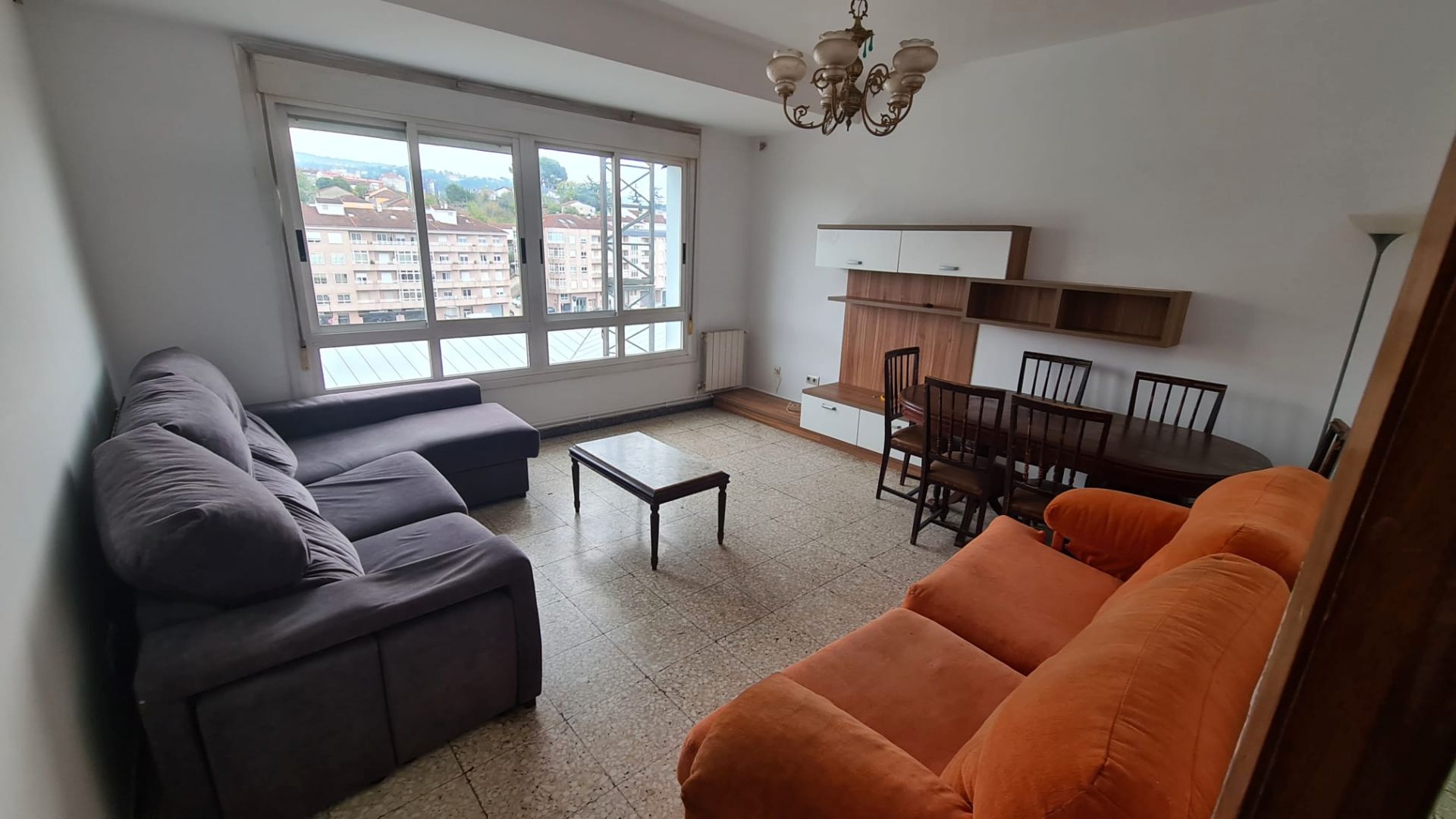 Sala de estar de Piso de alquiler en Ourense Capital  con Calefacción, Amueblado y Horno