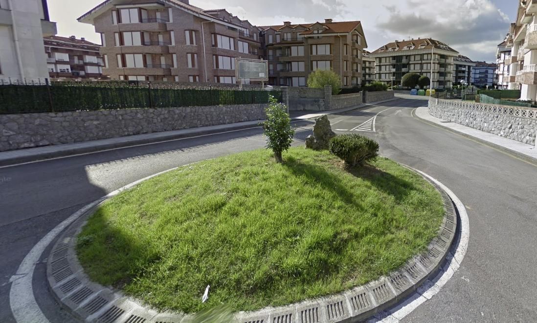 Piso en venta en Noja con Terraza, Balcón y Piscina comunitaria