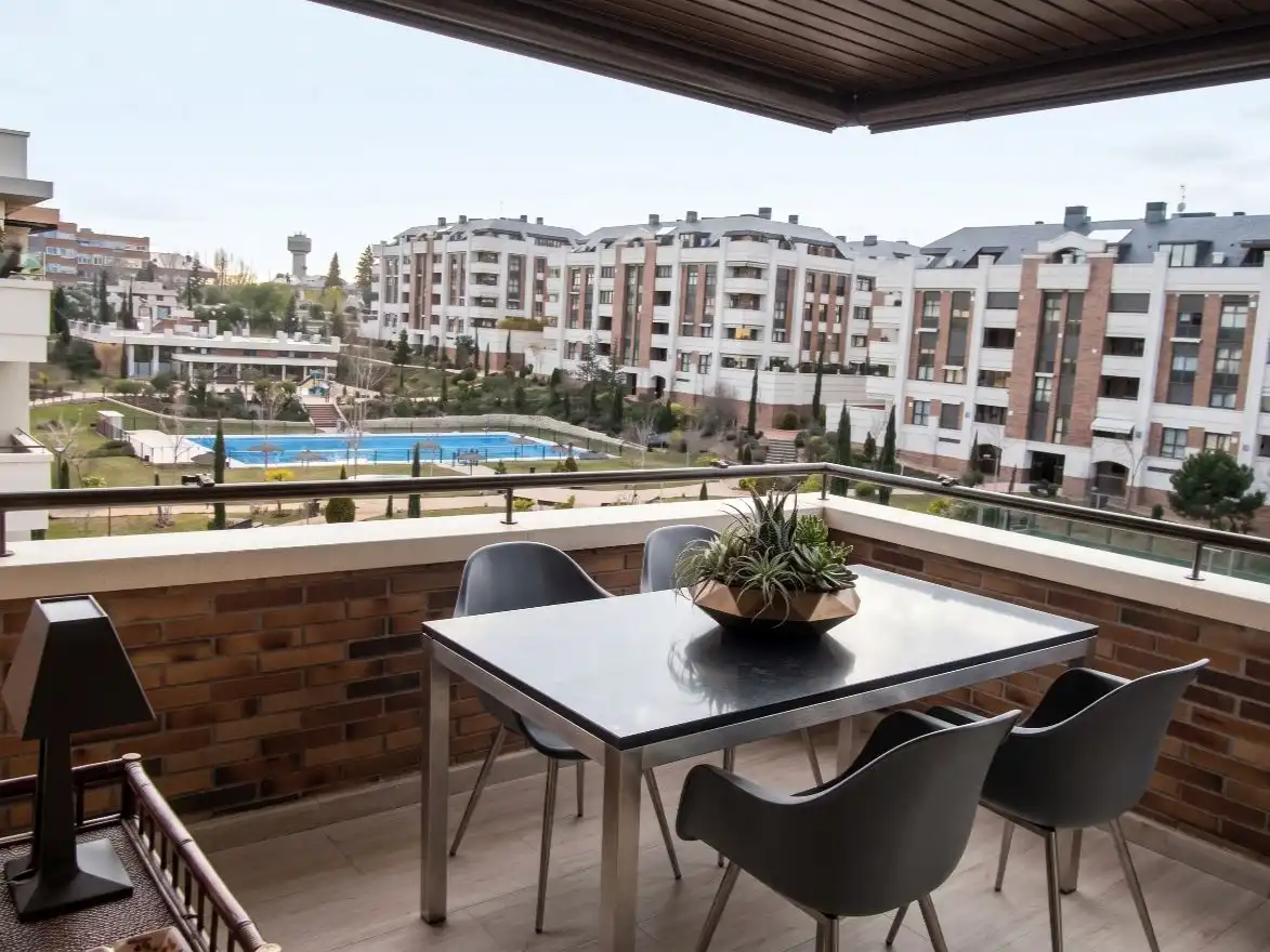 Terrassa de Dúplex en venda en Zona Monte El Pilar