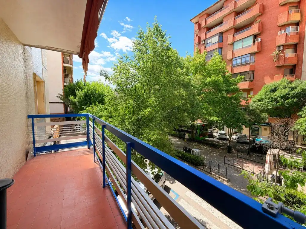 Vista exterior de Pis en venda en Cáceres amb Aire condicionat, Calefacció i Terrassa