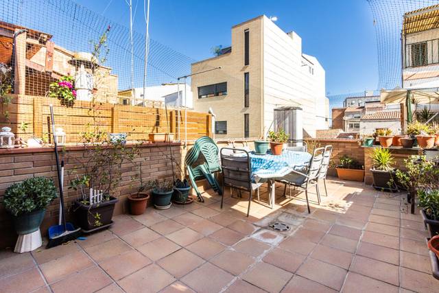 Casa adosada en Venta en La Romànica