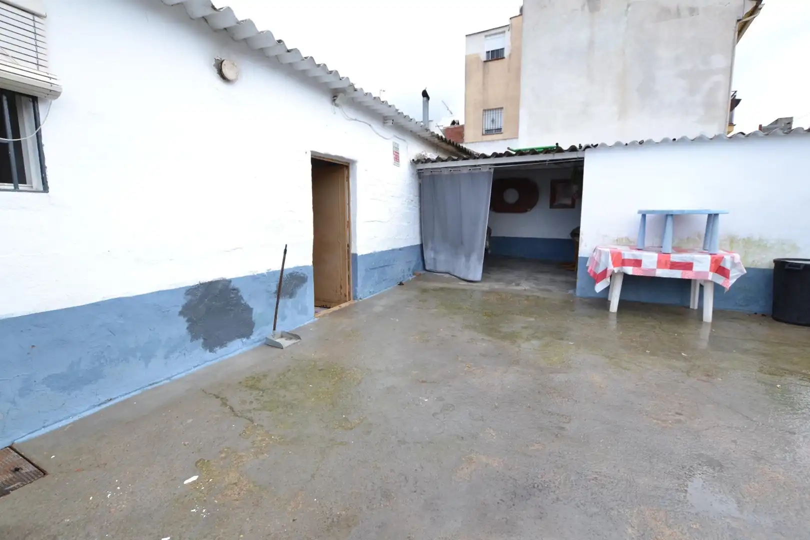 Exterior view of Detached homes for sale in Córdoba  with Air Conditioner