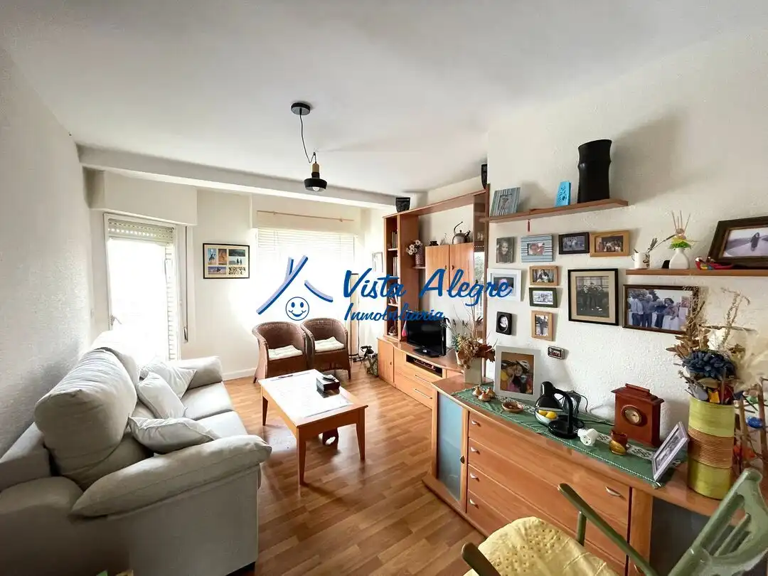 Wohnzimmer von Wohnung zur Miete in Haro mit Privatgarten, Terrasse und Schwimmbad