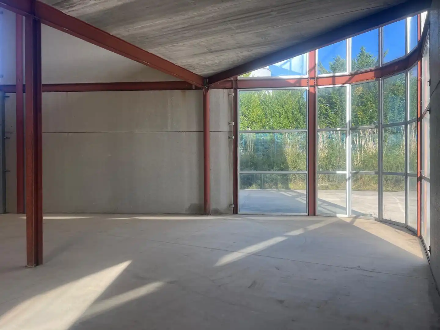 Industrial buildings for rent in Narón