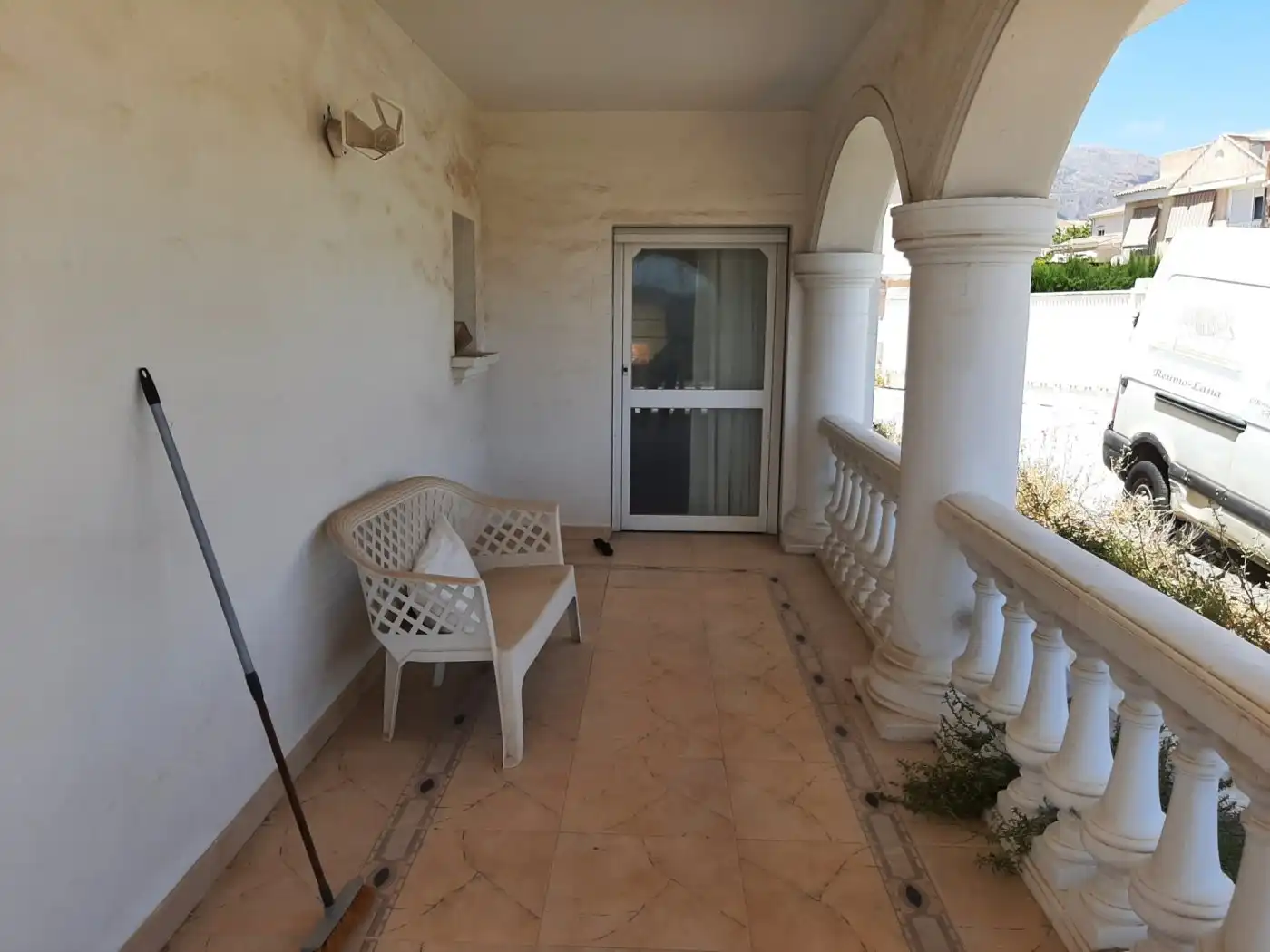 Houses for sale in La Nucia  with Private garden, Terrace and Furnished