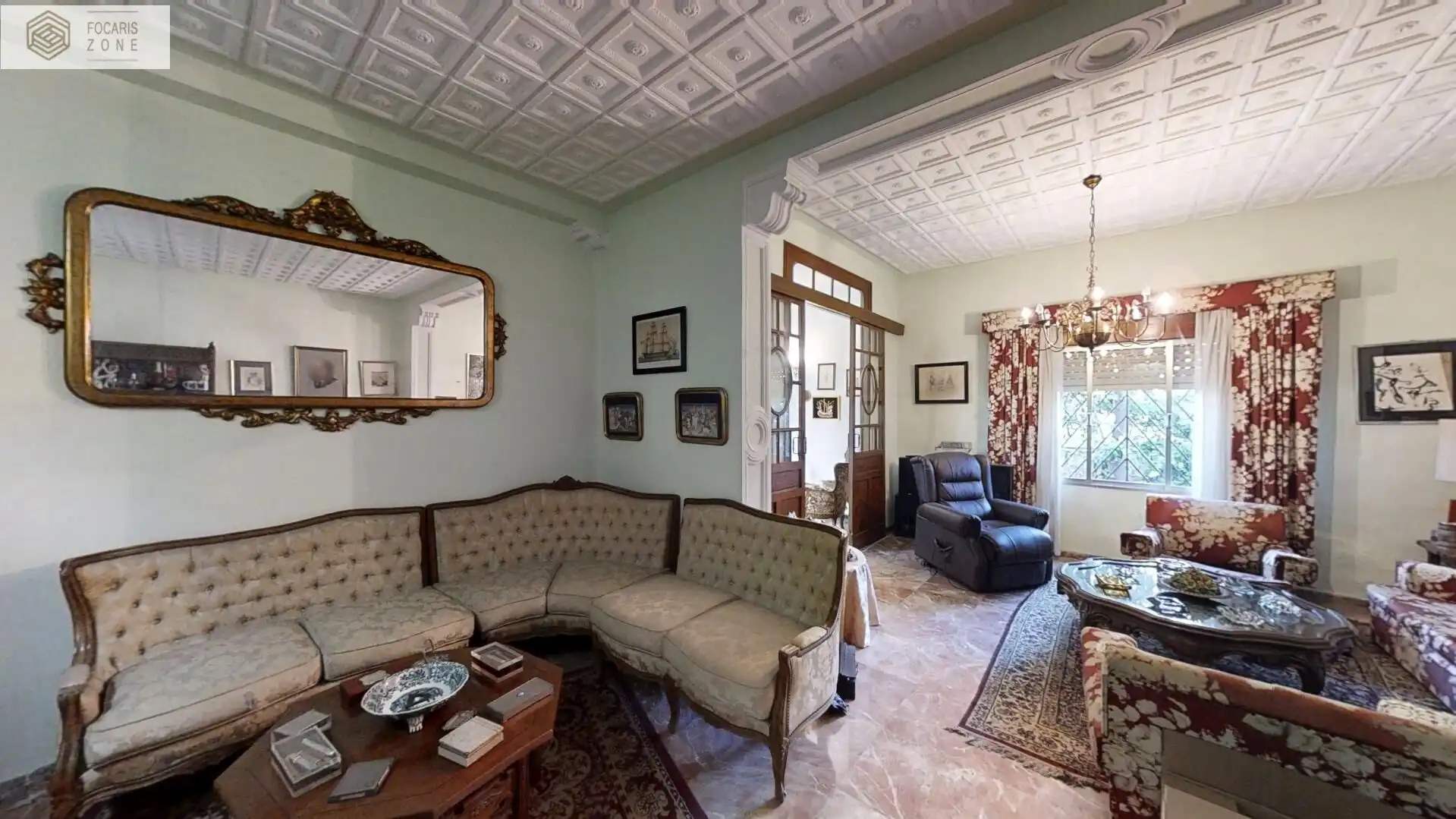 Living room of Detached homes for sale in Málaga  with Private garden, Terrace and Furnished