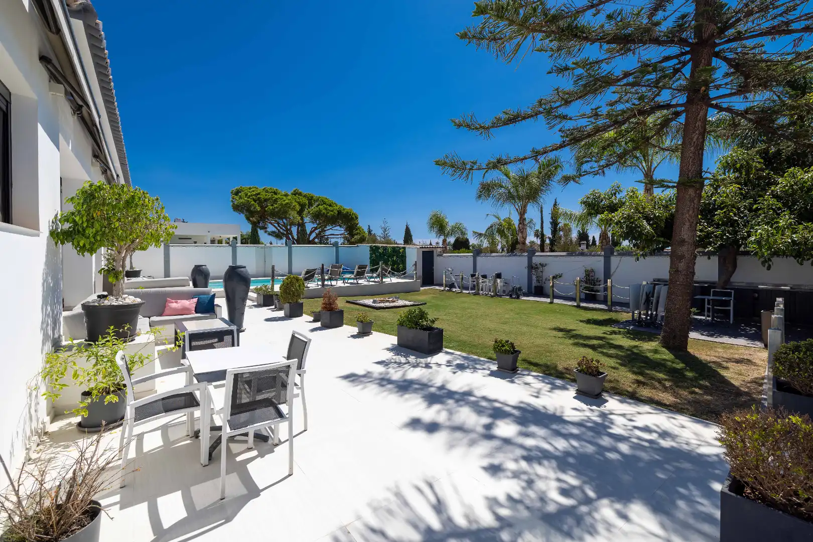 Terraza de Casa o chalet en venta en Marbella con Aire acondicionado, Calefacción y Jardín privado