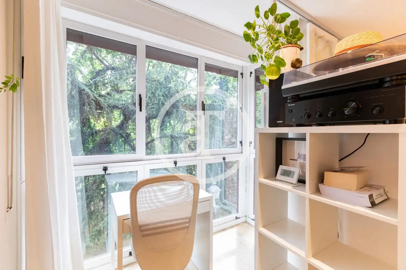 Balcony of Flat for rent in Madrid  with Air Conditioner, Heating and Furnished
