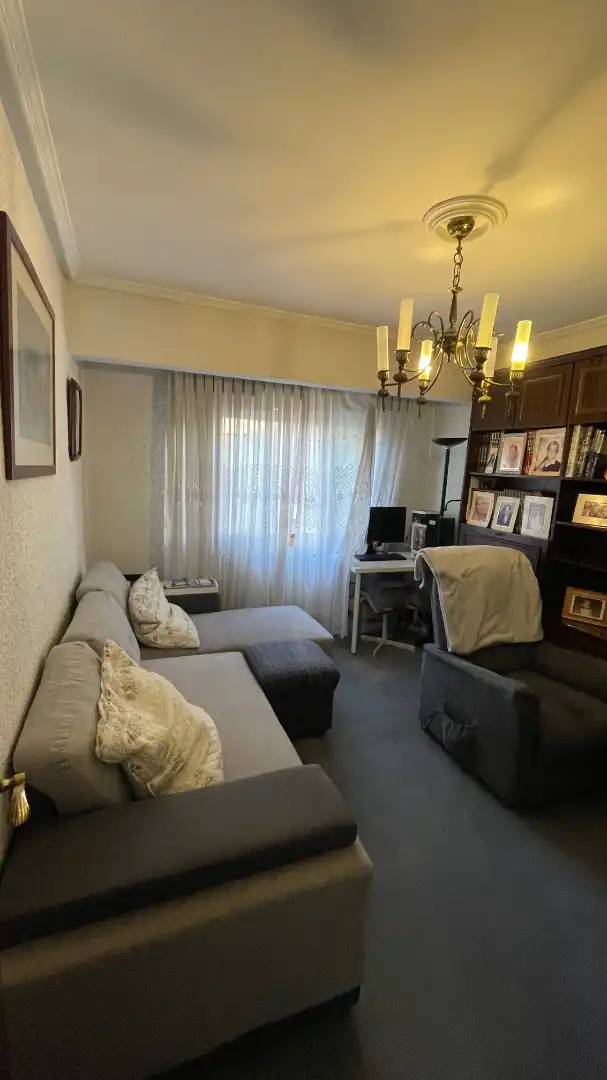 Sala de estar de Piso en venta en Portugalete con Calefacción, Trastero y Amueblado