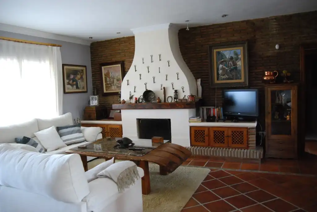 Sala d'estar de Casa o xalet en venda en Alhaurín de la Torre amb Aire condicionat, Jardí privat i Terrassa