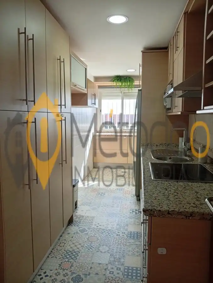 Kitchen of Flat for rent in Sevilla  with Air Conditioner, Heating and Parquet flooring