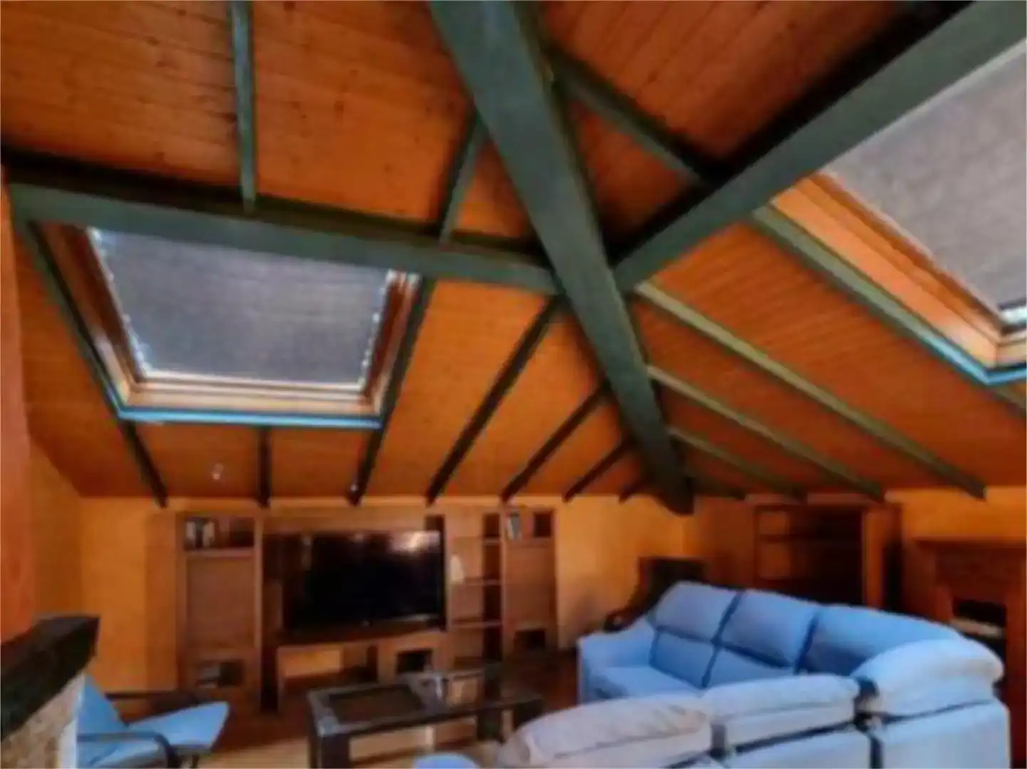 Sala d'estar de Pis en venda en Llanes amb Parquet, Moblat i Balcó