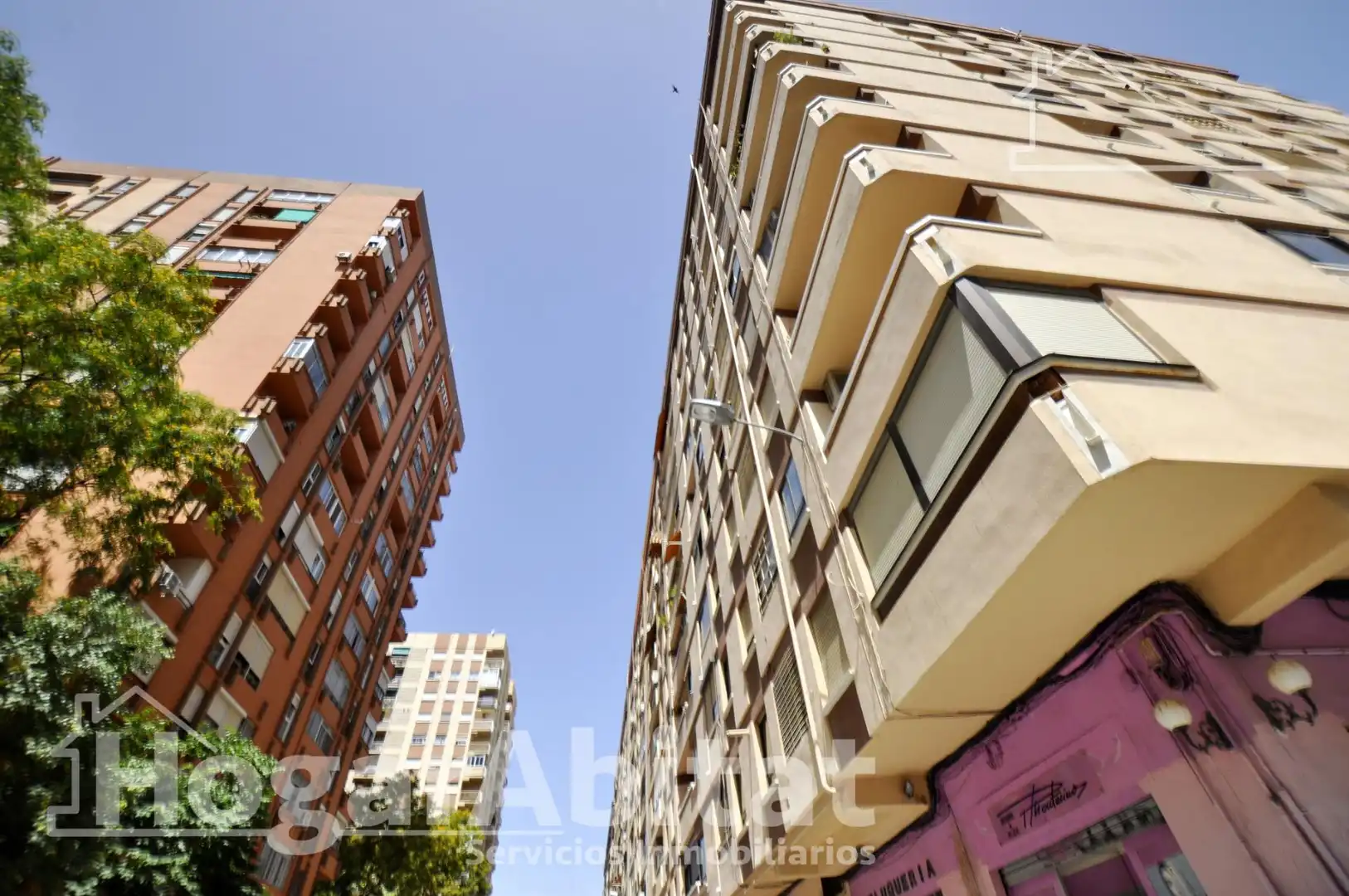 Vista exterior de Pis en venda en Valencia amb Aire condicionat, Calefacció i Moblat