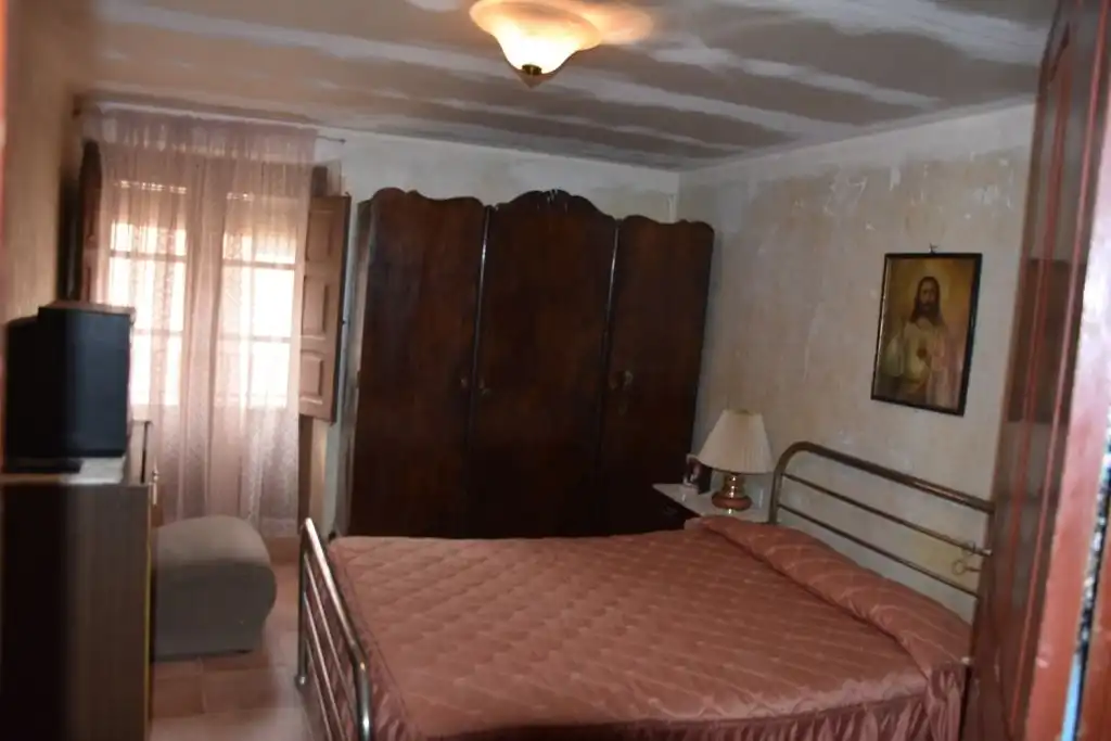 Habitación de Casa adosada en venta en Valjunquera con Terraza, Trastero y Amueblado