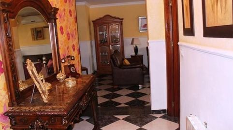 ¡Dúplex en el distrito de Pueblonuevo! con una superficie total de 230 m2. La casa consta de 4 dormitorios, salita, gran salón-com, imatge 2