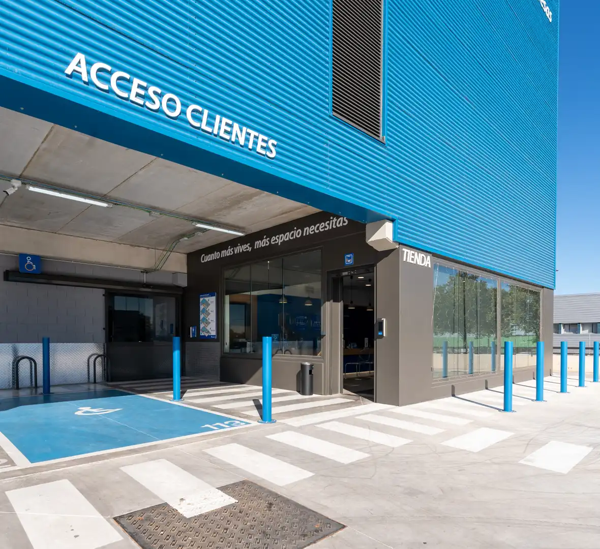 Außenansicht von Lagerraum zur Miete in Alcorcón mit Alarm