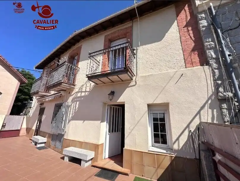 Vista exterior de Casa adosada en venta en Cercedilla con Calefacción, Terraza y Balcón